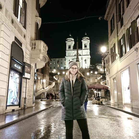 Meet your Posher, Madison - Picture 1 of 1